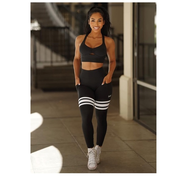 BOMBSHELL Black White Stripe Thigh High Leggings Size Medium - Picture 7 of 15